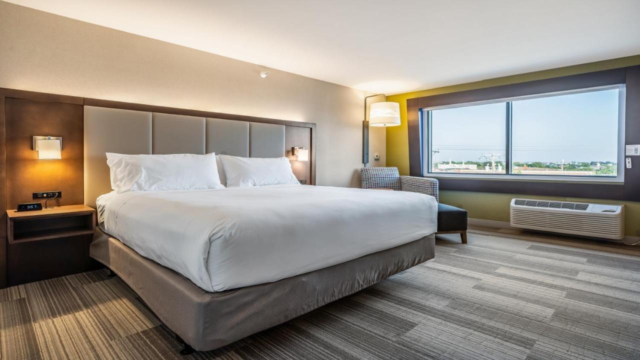Holiday Inn Express & Suites Platteville By Ihg Экстерьер фото