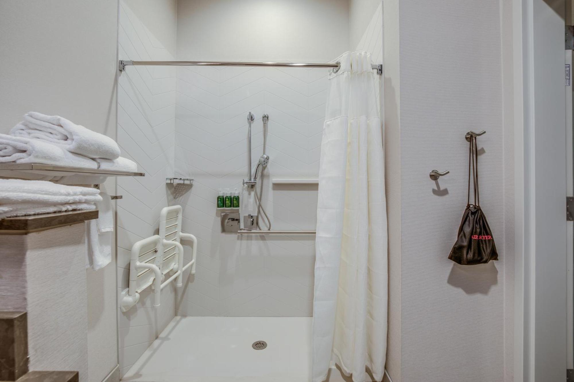 Holiday Inn Express & Suites Platteville By Ihg Экстерьер фото