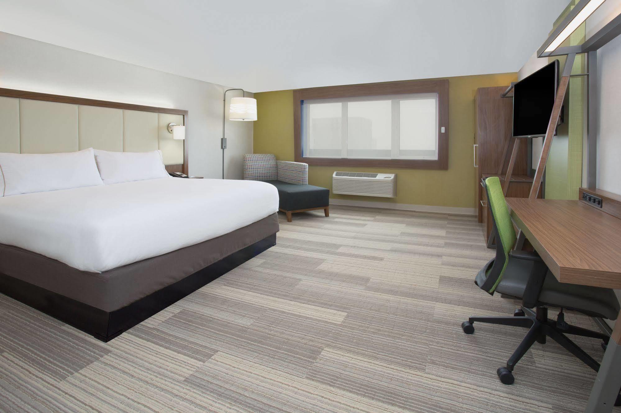 Holiday Inn Express & Suites Platteville By Ihg Экстерьер фото